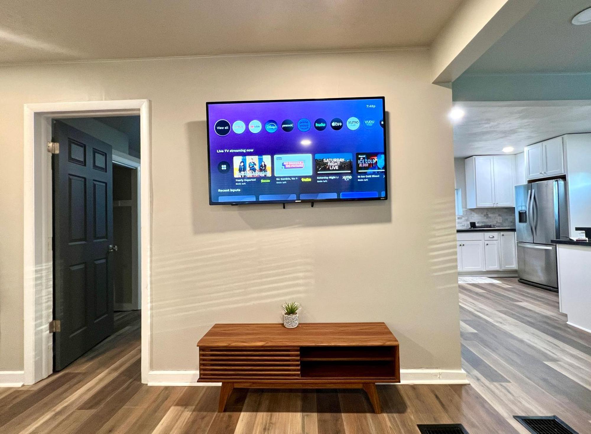 Modern Style Home Near Dt Indy & Major Attractions Indianapolis Bagian luar foto