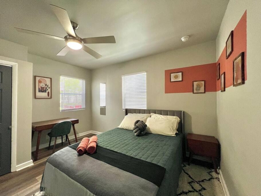 Modern Style Home Near Dt Indy & Major Attractions Indianapolis Bagian luar foto