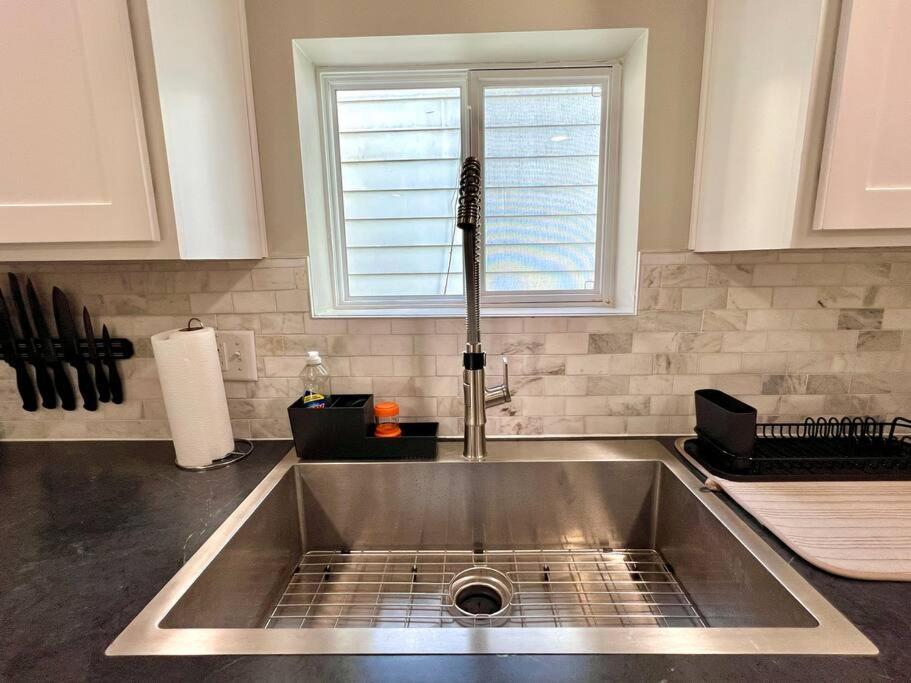 Modern Style Home Near Dt Indy & Major Attractions Indianapolis Bagian luar foto
