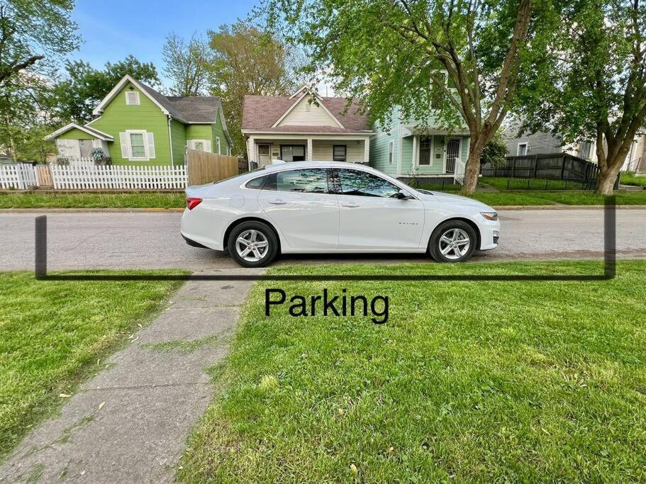 Modern Style Home Near Dt Indy & Major Attractions Indianapolis Bagian luar foto